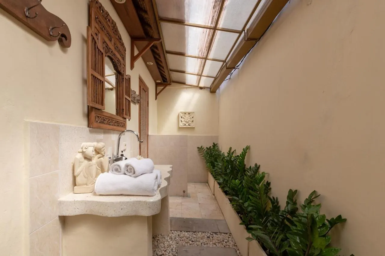Villa Poppy Seminyak Indonesia